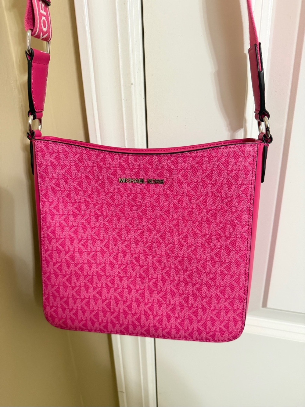 Michael Kors Hot Pink Signature Crossbody Bag